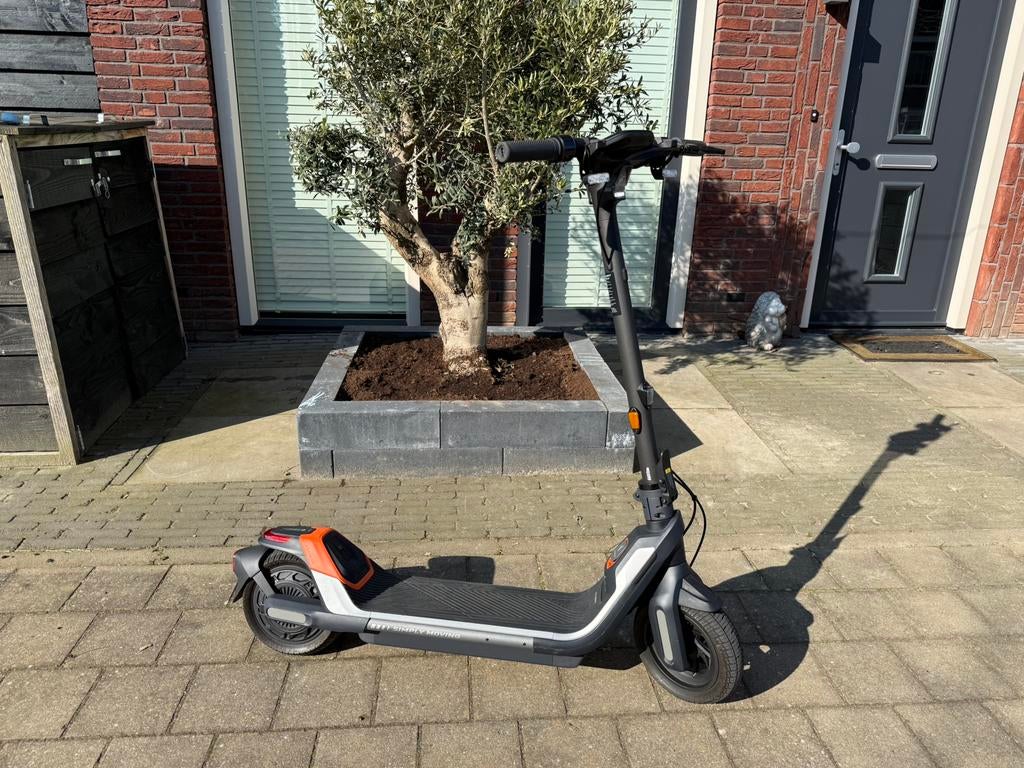 Segway P65 Ninebot elektrische step 2023, Fietsen en Brommers, Steps, Ophalen, Zo goed als nieuw, Elektrische step (E-scooter)