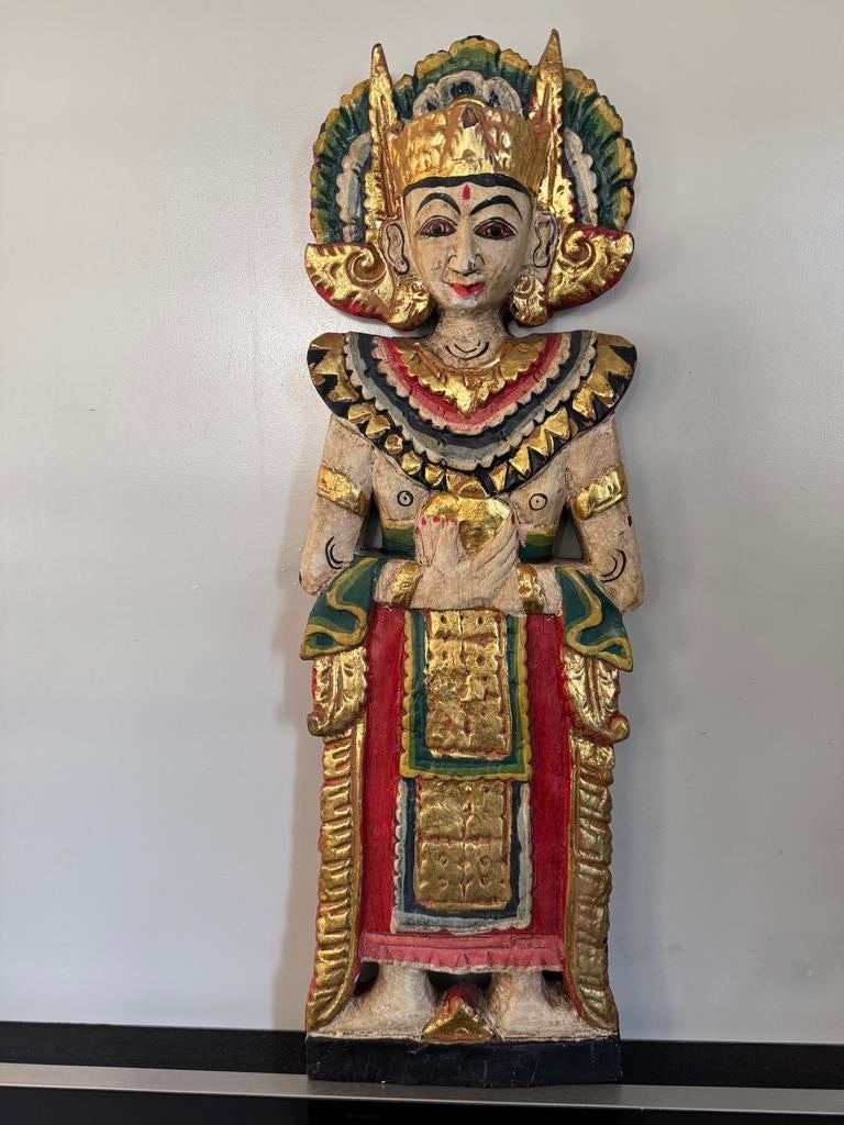 Houten beeld van een figuur, handgesneden en beschilderd, Antiek en Kunst, Kunst | Beelden en Houtsnijwerken, Overige onderwerpen