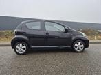 Toyota Aygo 1.0-12V Cool Apple Carplay-Navigatie-LM Velgen-A, Auto's, Voorwielaandrijving, Euro 5, Stof, Gebruikt