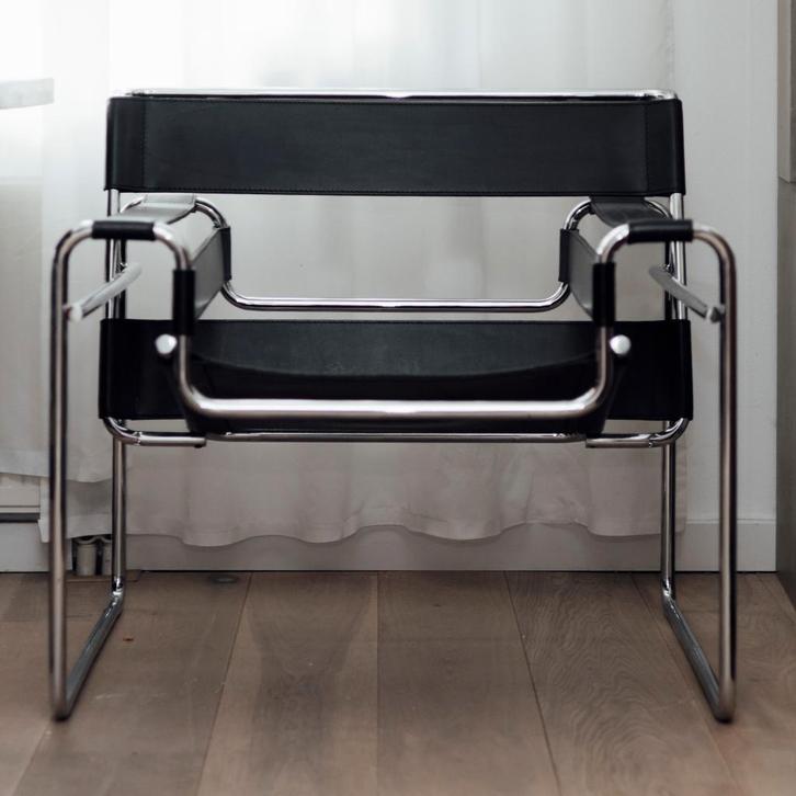 originele Wassily B3 stoel, Huis en Inrichting, Stoelen, Zo goed als nieuw, Twee, Zwart, Ophalen