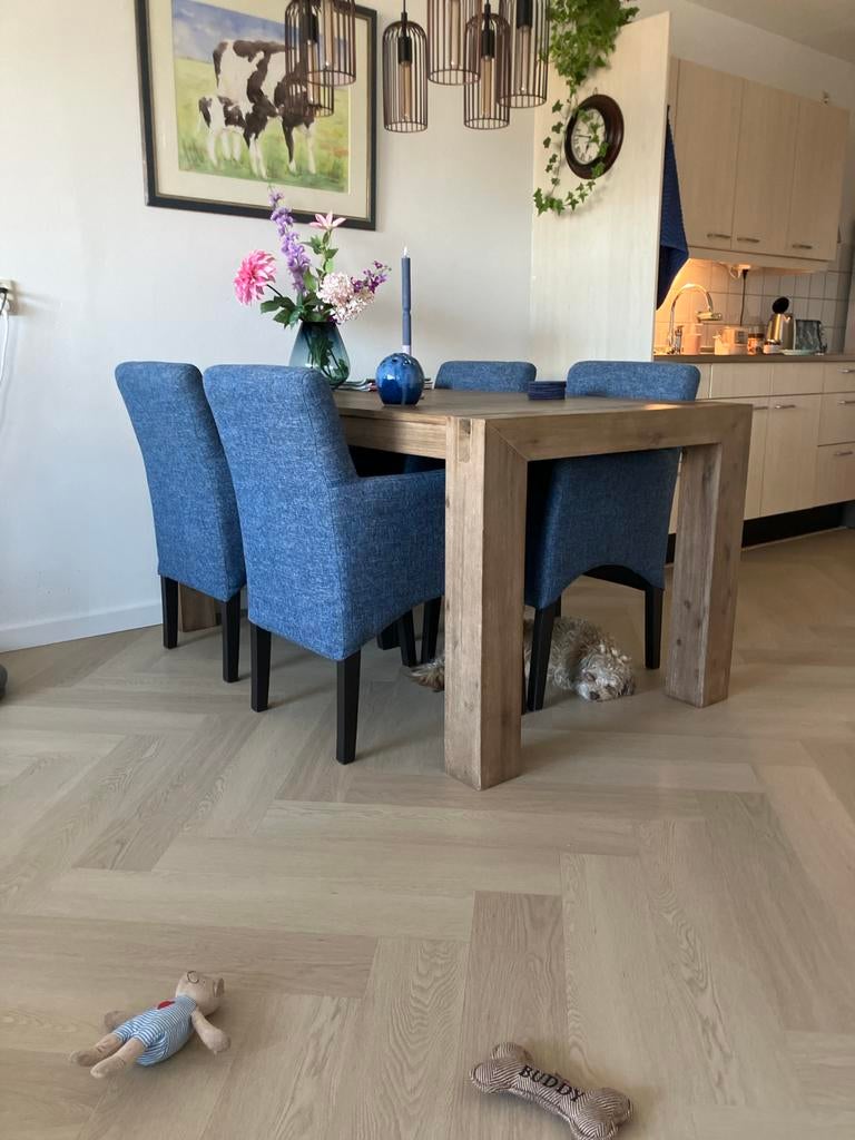 Te koop 4 eetkamer stoelen in zeer goede staat., Gebruikt, Blauw, Ophalen of Verzenden, Vier