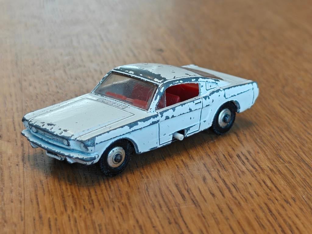 Matchbox Ford Mustang  WIT, Ophalen of Verzenden, Auto