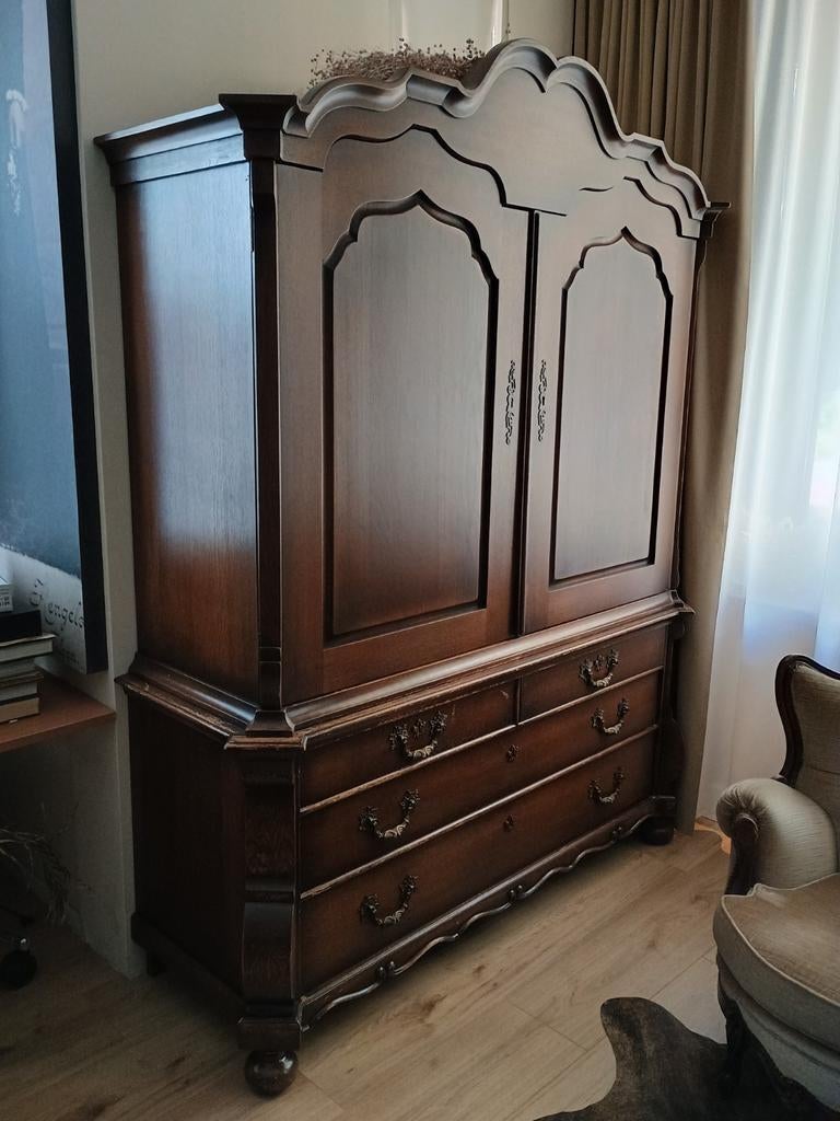 Antieke kast, Huis en Inrichting, Kasten | Buffetkasten, Ophalen, Gebruikt, Met deur(en), 200 cm of meer