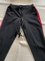 Zwarte broek met rode rand aan de zijkant Tramontana, Verzenden, Zwart, Zo goed als nieuw, Maat 36 (S)