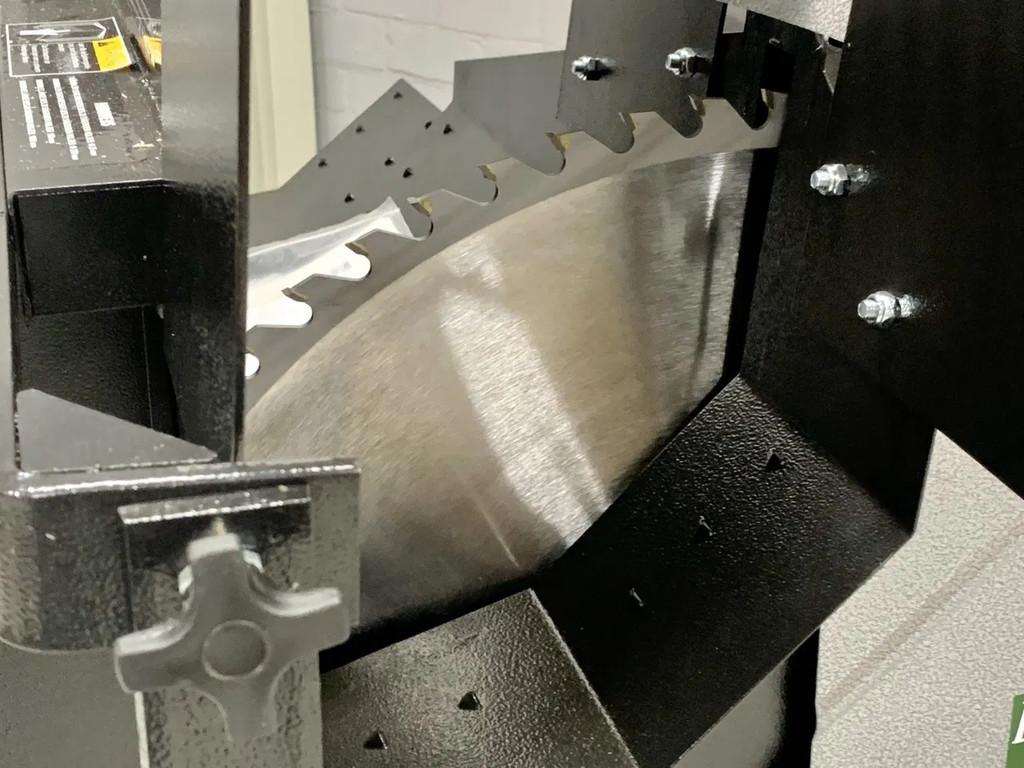 BTP Afkortzaag El. gestart 15pk wipzaag kachelhout afkortzaa