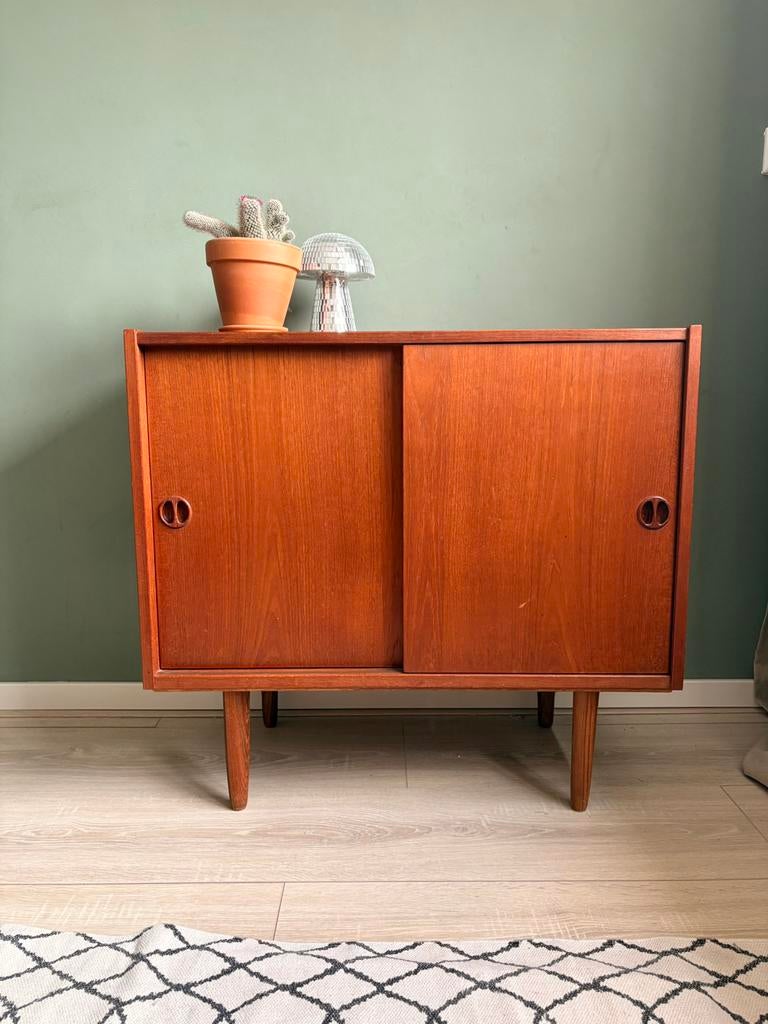 Vintage Deens kastje met schuifdeuren - Teak, Antiek en Kunst, Antiek | Meubels | Kasten, Ophalen