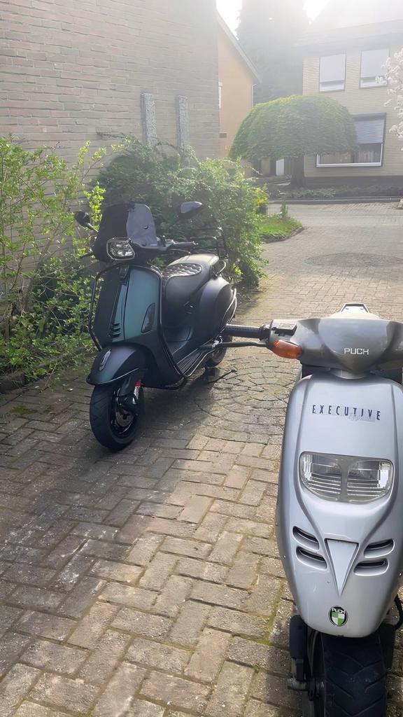Vespa Sprint 50cc 2022, Fietsen en Brommers, Ophalen, Gebruikt, Maximaal 45 km/u, Overige modellen