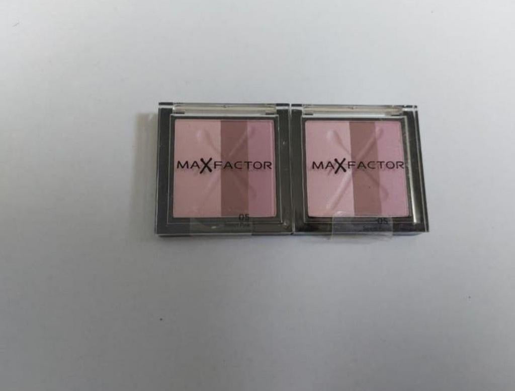 2 nieuwe Max Factor Max Effects Trio Eye Shadow (advr 243), Nieuw, Ophalen of Verzenden, Make-up, Overige kleuren