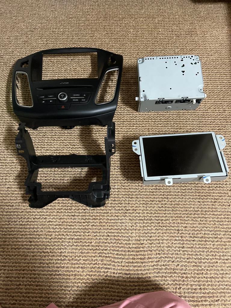 Originele Ford auto radio / infotainment onderdelen, Auto diversen, Autoradio's, Gebruikt, Ophalen of Verzenden