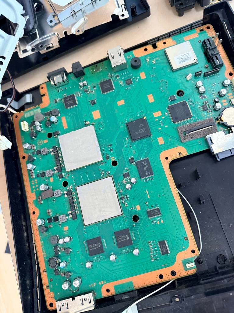 PlayStation 3 in onderdelen met controller, Ophalen of Verzenden, 500 GB, Niet werkend, Met 1 controller