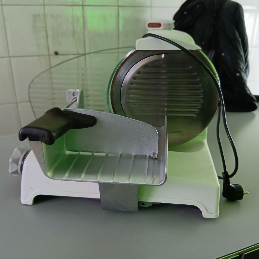 Berkel vlees snijmachine goedwerkend, Ophalen, Gebruikt, Metaal, Snijmachine