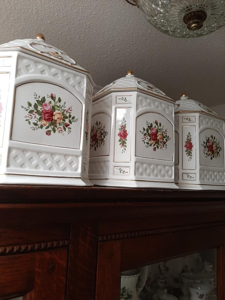 Royal albert, Ophalen of Verzenden