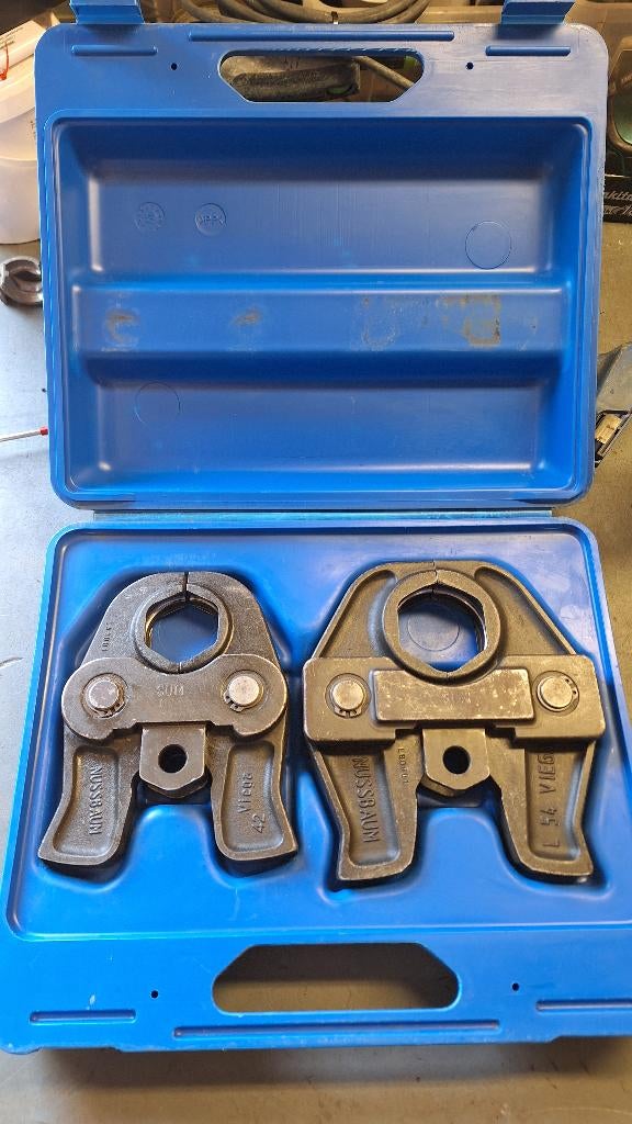 2x Viega Persbekken V42 en V54 Persbekkenset, ., Ophalen of Verzenden, Zo goed als nieuw, .