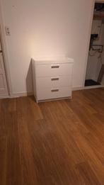 Baby bedje en commode, Ophalen