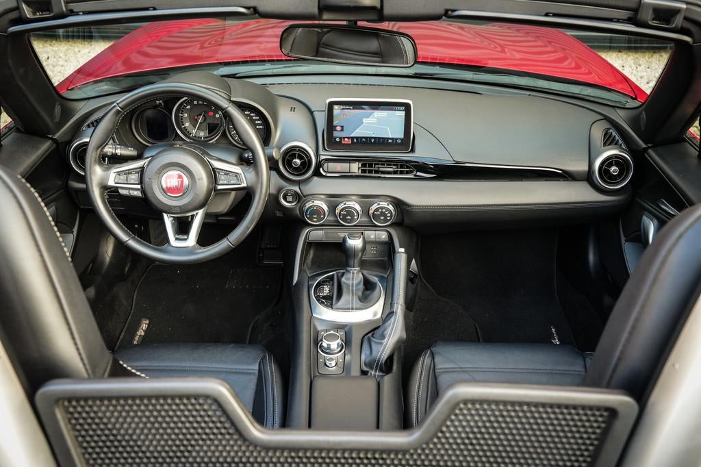 Fiat 124 Spider 1.4 MultiAir Turbo Automaat | Navigatie | Cl, Achterwielaandrijving, Gebruikt, Zwart, Cabriolet