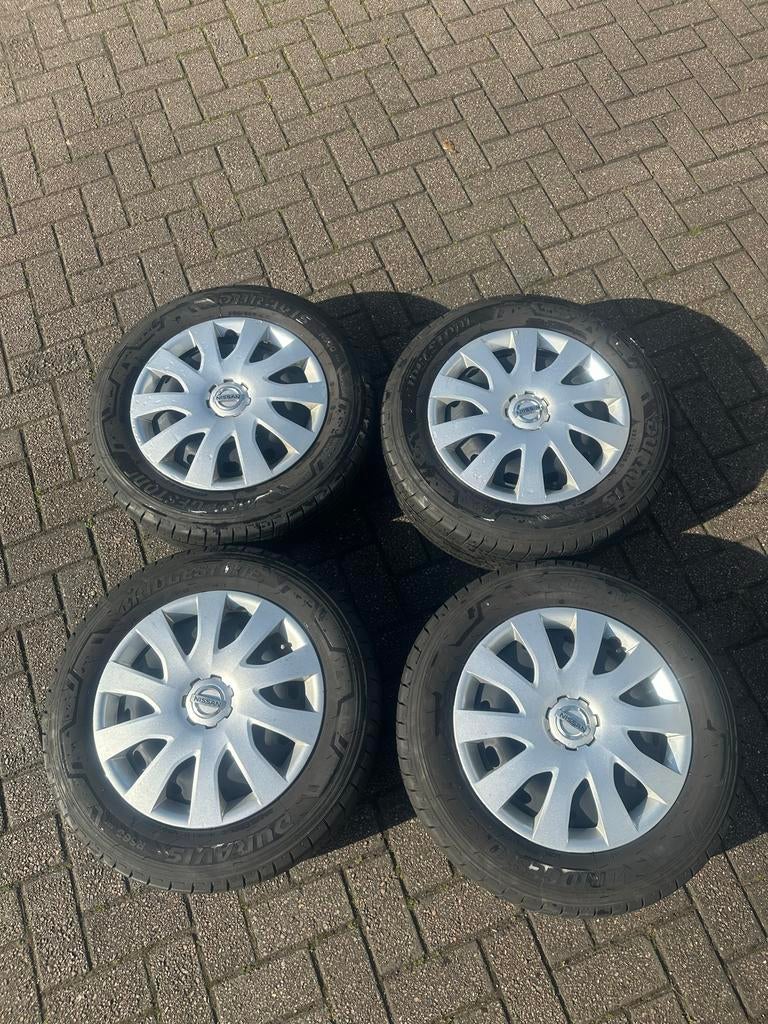 Winterbanden met velg Nissan Bridgestone Duravis 205/65 R16, Ophalen, Gebruikt, 16 inch, Banden en Velgen