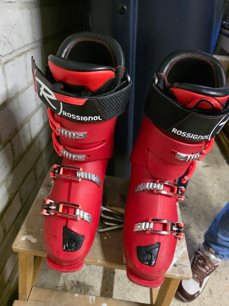 Rossignol skischoenen rood, Sport en Fitness, Skiën en Langlaufen, Ophalen, Gebruikt, 100 tot 140 cm, Rossignol