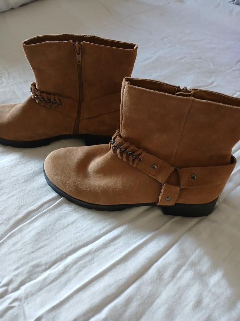 Suède dameslaarzen NIEUW maat 42, Bruin, Lage of Enkellaarzen, Nieuw, Ophalen of Verzenden