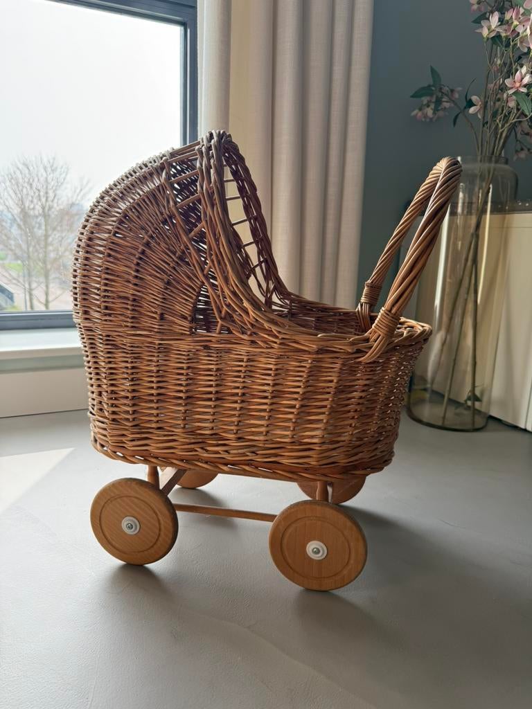 Gratis af te halen; poppenwagen en keyboard, Kinderen en Baby's, Speelgoed | Poppen, Ophalen, Zo goed als nieuw, Babypop