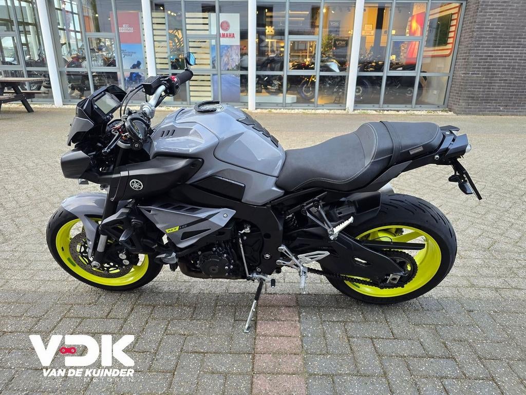 YAMAHA MT 01 (bj 2016), Motoren, 4 cilinders, Motorrijbewijs A, Bedrijf, Onbekend