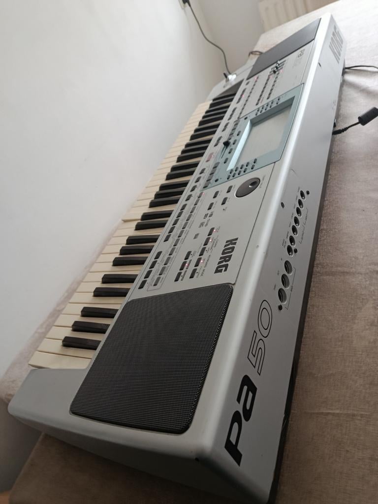 Korg pa 50 Oriental, Muziek en Instrumenten, Keyboards, Ophalen of Verzenden, Gebruikt, 61 toetsen, Korg