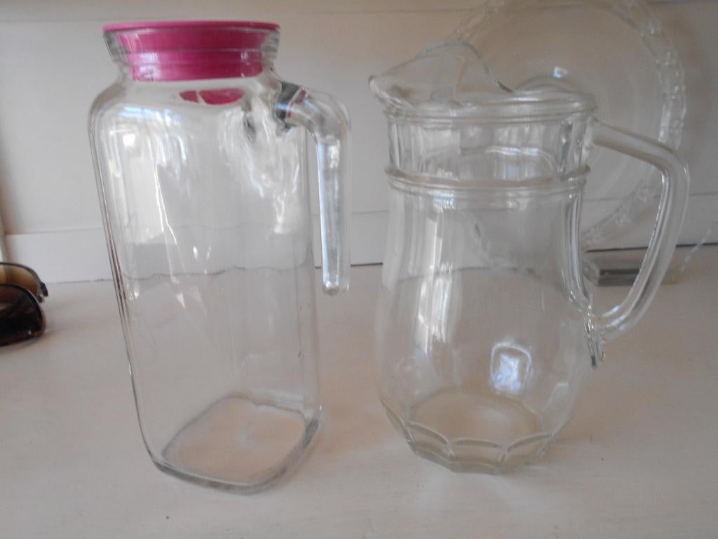 2 GLAZEN KANNEN SAPKANNEN WATERKANNEN, Ophalen of Verzenden, Zo goed als nieuw
