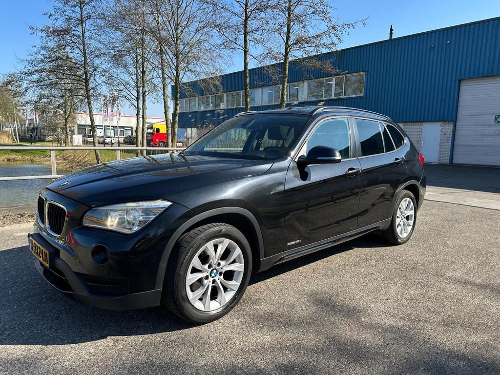 BMW X1 SDrive18i Navi* Pano* Clima* LM velgen* APK!, Auto's, BMW, Achterwielaandrijving, Euro 6, 4 cilinders, 150 pk
