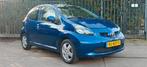 Toyota Aygo,airco,5deurs,nieuwe APK, Auto's, Voorwielaandrijving, Stof, Zwart, 4 cilinders