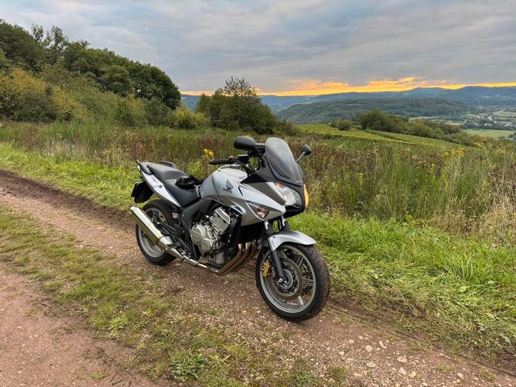 Honda cbf 600 SA 2008, Motoren, Motoren | Honda, Particulier, Toermotor, meer dan 35 kW, 4 cilinders, ABS, Cruise Control, Ophalen