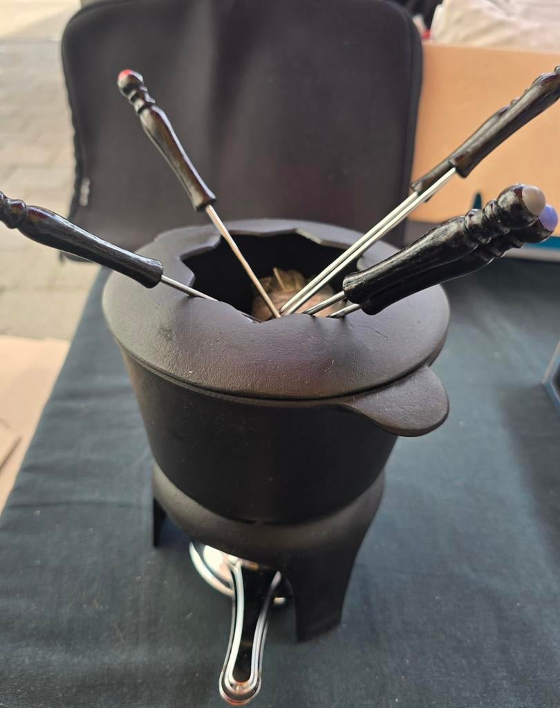 Gietijzeren Fondueset met 6 Vorkjes en Brander, Witgoed en Apparatuur, Fonduesets, Ophalen, Zo goed als nieuw, Brander, Fondueset
