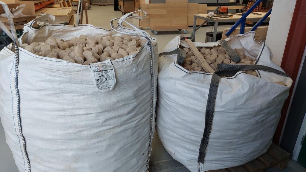 Mooie hard geperste briketten, Tuin en Terras, Haardhout, Minder dan 3 m³, Ophalen