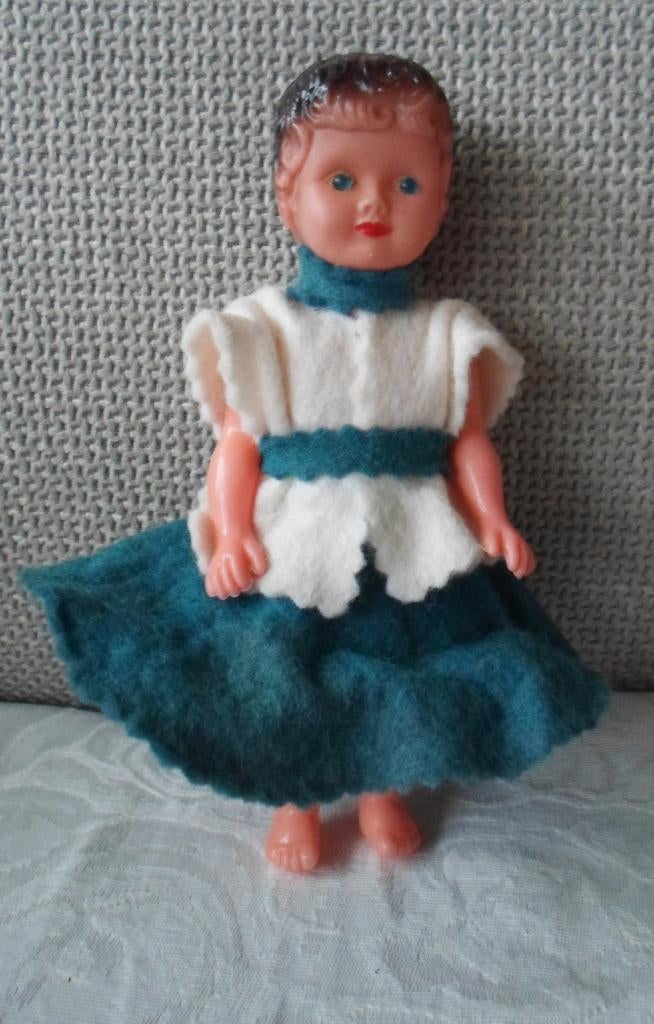 Oud popje. Jaren '60., Ophalen of Verzenden, Zo goed als nieuw, Pop