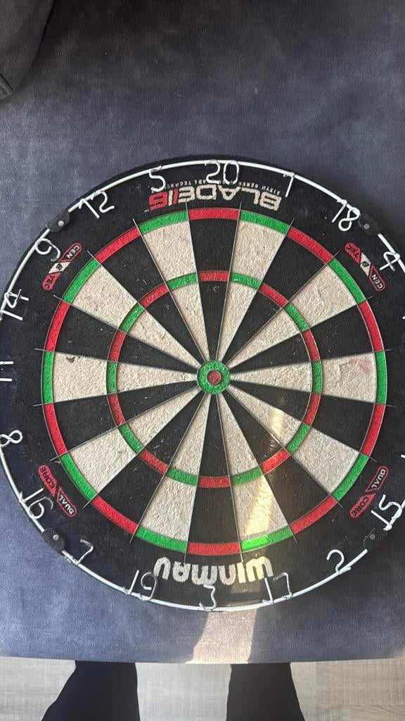 Winmau blade 6 te koop, Sport en Fitness, Darts, Ophalen of Verzenden, Zo goed als nieuw, Dartbord