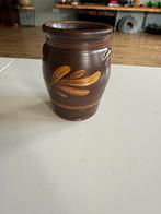 Vintage aardewerken pot met bladmotief, Antiek en Kunst, Ophalen of Verzenden