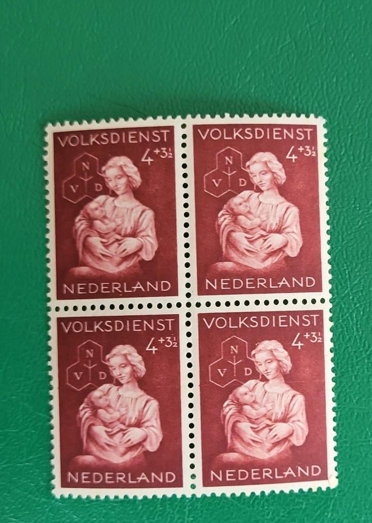 Blok van vier postzegels Winterhulp - Volksdienst 1944, Postzegels en Munten, Postzegels | Nederland, Ophalen of Verzenden, Na 1940