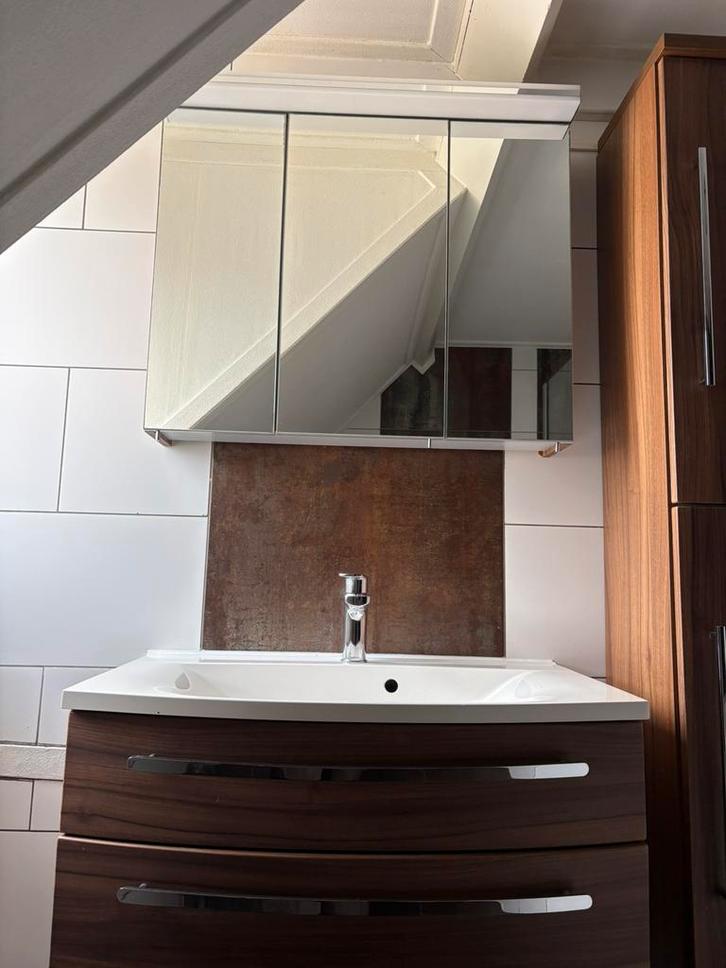 Badkamermeubel bruin, Huis en Inrichting, Badkamer | Badkamermeubels, Gebruikt, Wastafelkast, 150 tot 200 cm, 50 tot 100 cm, 25 tot 50 cm