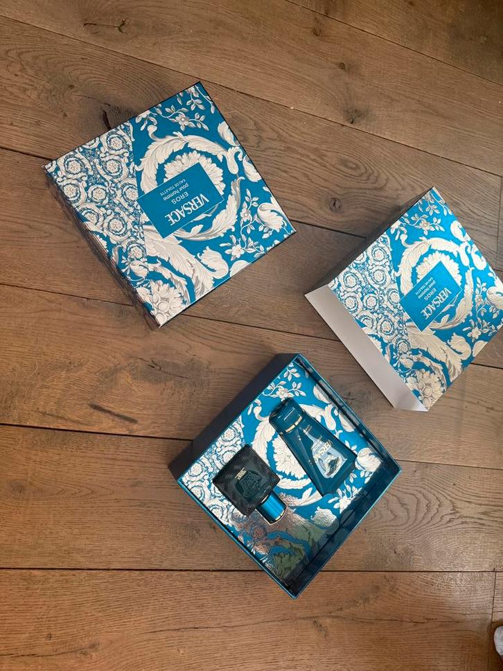 Versace Eros cadeauset, Sieraden, Tassen en Uiterlijk, Uiterlijk | Parfum, Nieuw, Ophalen of Verzenden