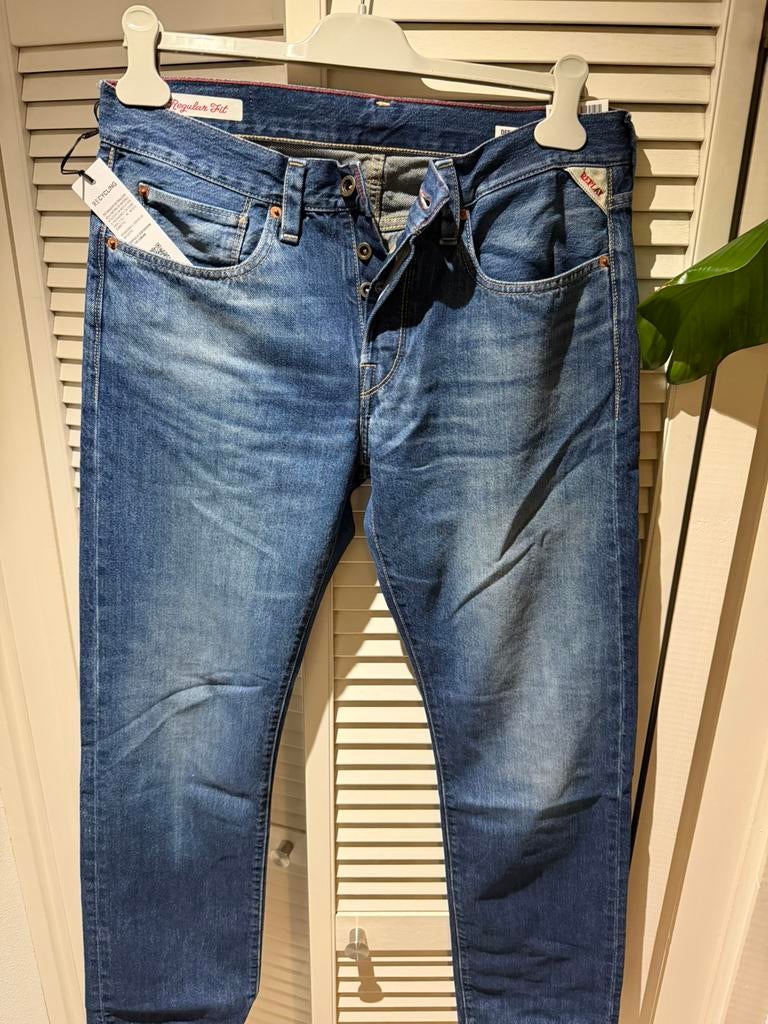 Nieuwe Replay Deryck regular fit 31-32, Kleding | Heren, Spijkerbroeken en Jeans, Verzenden, Nieuw, Blauw, W32 (confectie 46) of kleiner