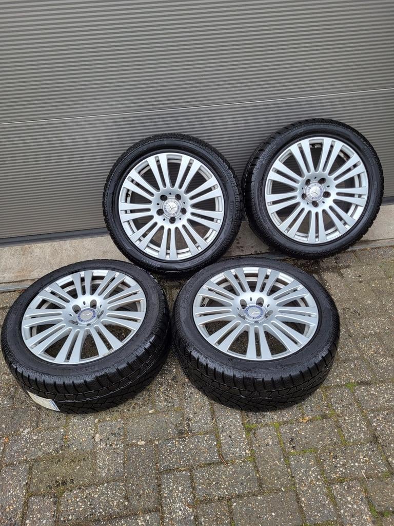 Originele Mercedes E-klasse coupe winterset 235/45R17, Auto-onderdelen, Banden en Velgen, Ophalen, Gebruikt, Banden en Velgen