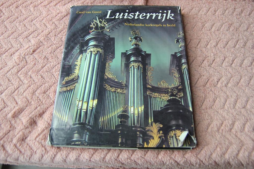 Luisterrijk, Boeken, Ophalen of Verzenden, Gelezen, Instrument