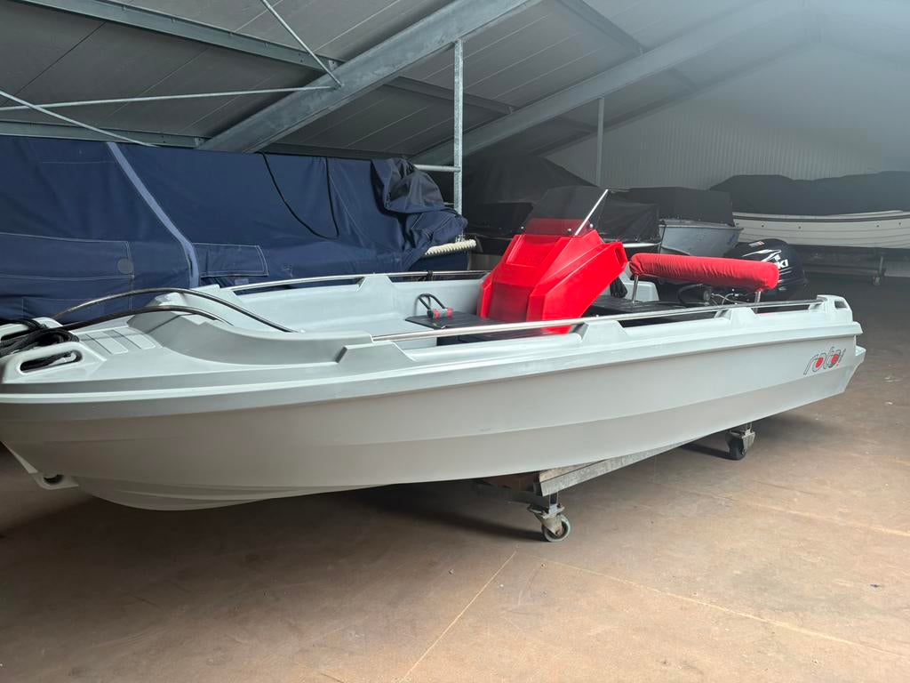 Boot inclusief motor en stuur- Zo goed als nieuw, Watersport en Boten, Ophalen of Verzenden, Zo goed als nieuw, Minder dan 70 pk