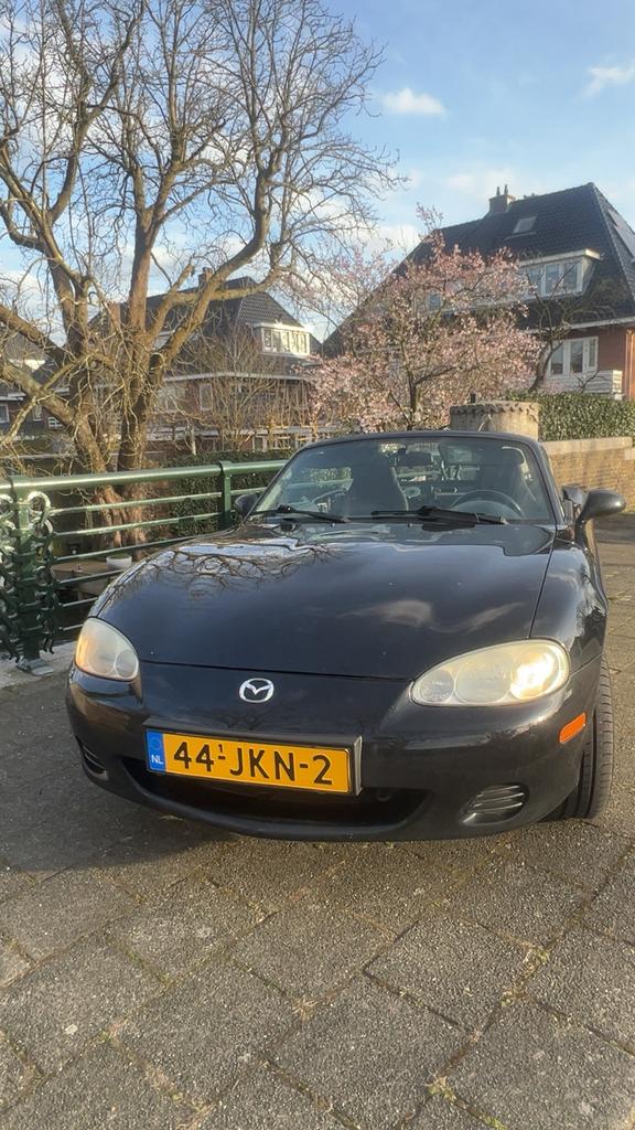 Mazda MX-5 1.6 I 2001  met APK, Achterwielaandrijving, 40 €/maand, Zwart, 4 cilinders