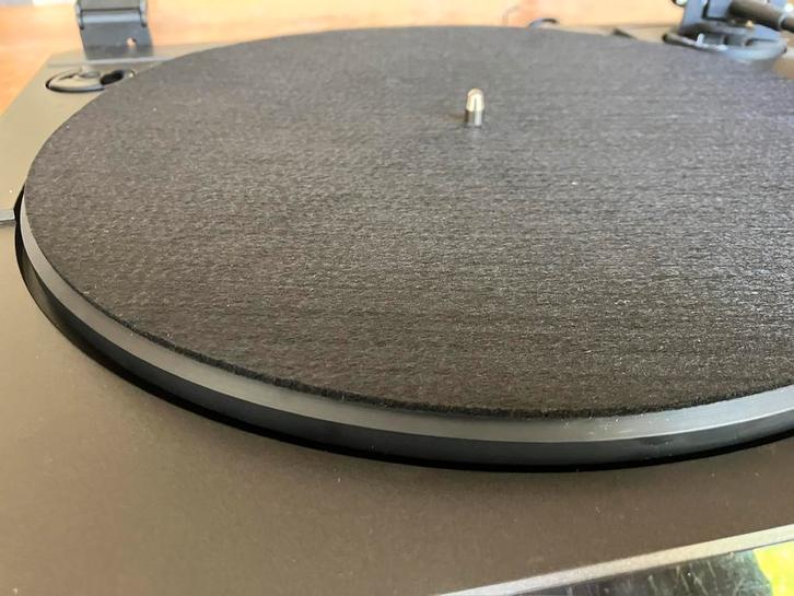U-Turn zwarte vilt Slipmat Draaitafelmat *Visual Tuning*, Audio, Tv en Foto, Platenspelers, Zo goed als nieuw, Platenspeler-onderdeel
