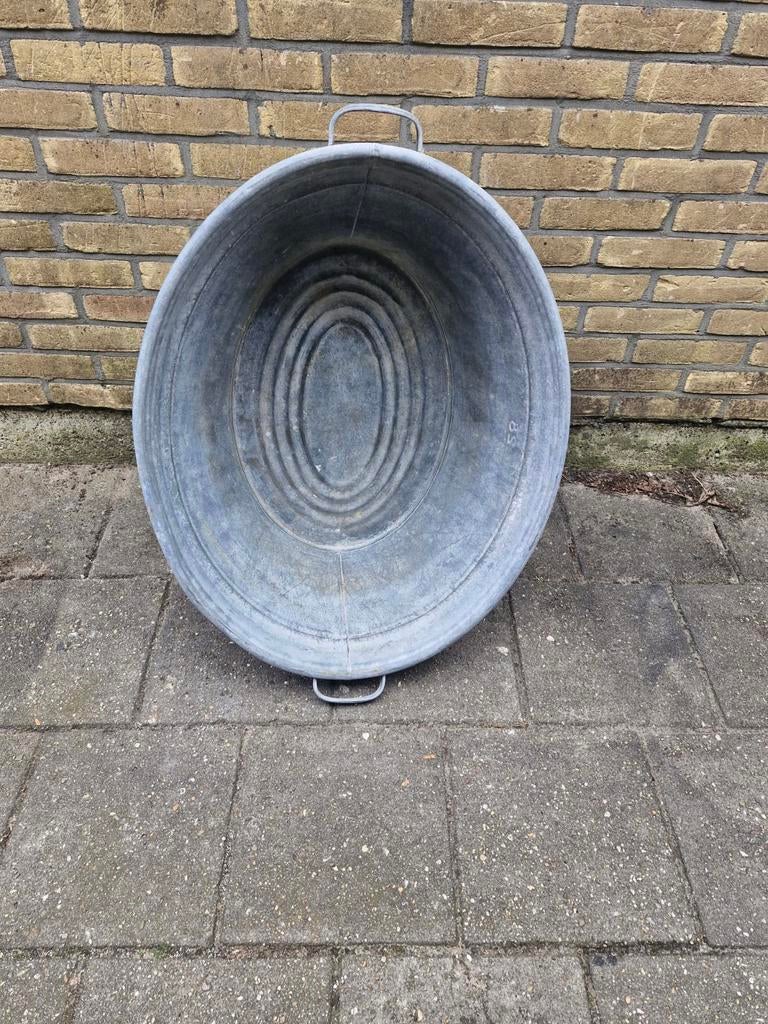 Grote gave zinken teil in zeer goede staat heeft geen schade, Tuin en Terras, Tuinwanddecoratie, Ophalen