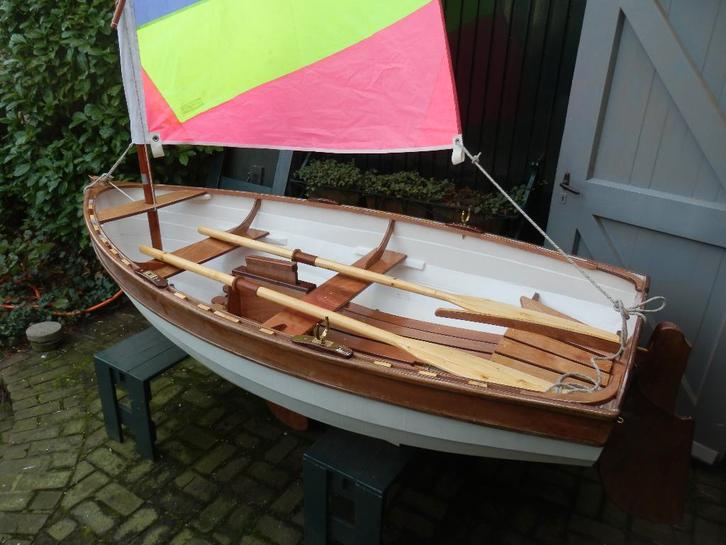 nieuwgebouwde 9 voets (270 cm)  jol, Watersport en Boten, Open zeilboten, Nieuw, Optimist, Minder dan 3 meter, Hout, Geen motor