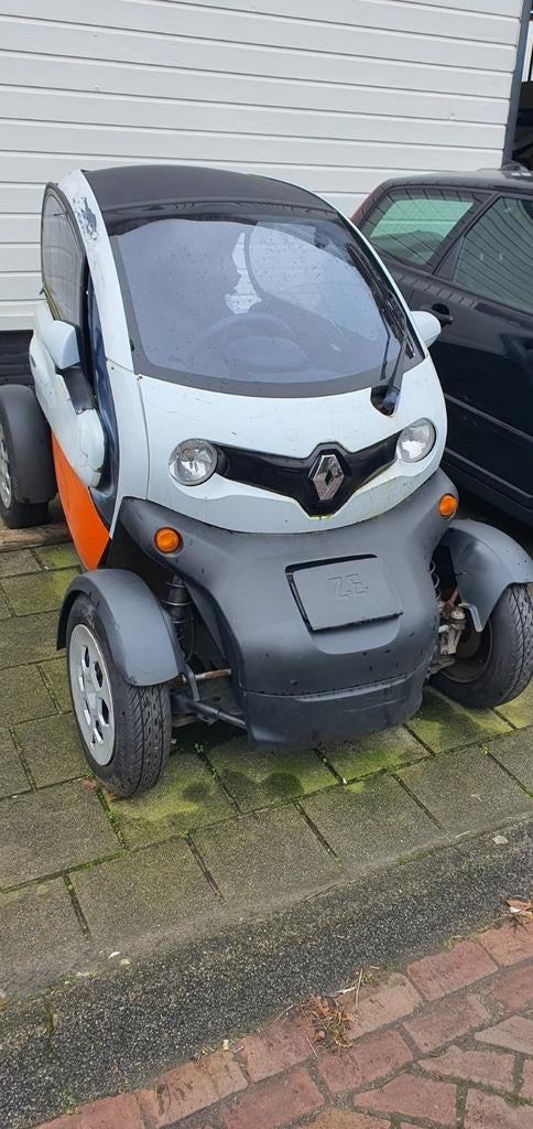 Renult Twizy, Ophalen, 46 km of meer, 16 km/u of meer