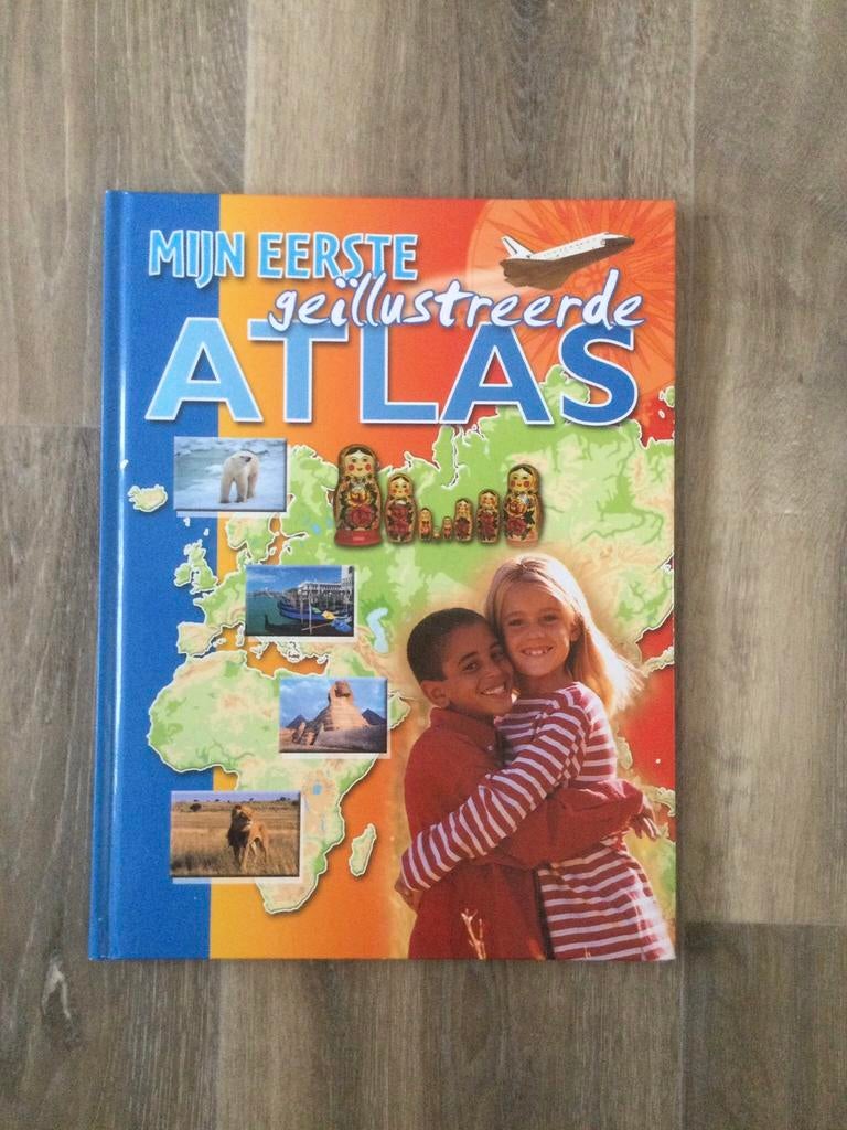 Mijn eerste geïllustreerde atlas, Ophalen of Verzenden, Zo goed als nieuw