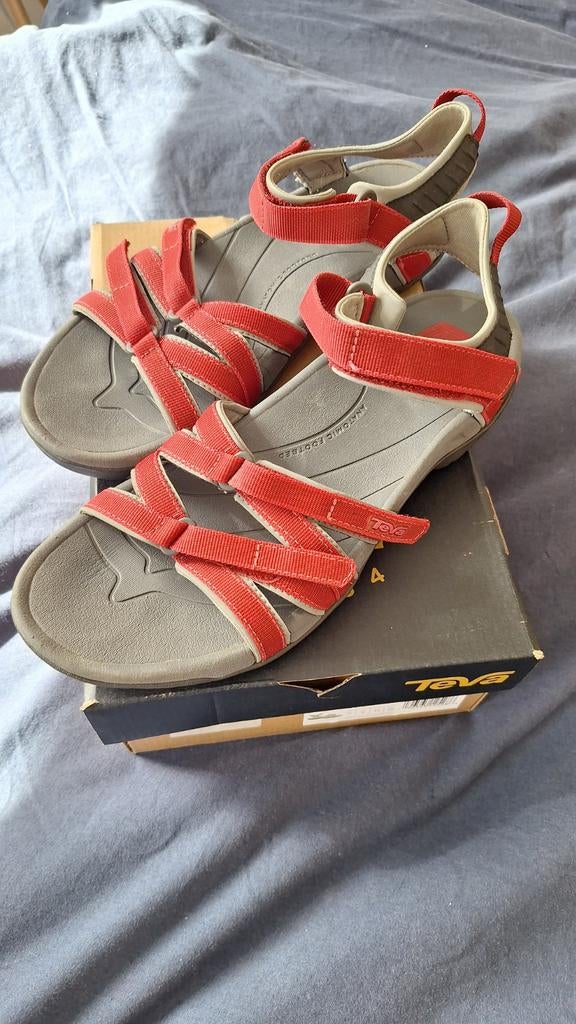 Zgan teva sandaaltjes  42, Kleding | Dames, Schoenen, Ophalen of Verzenden, Zo goed als nieuw, Zwart, Sandalen of Muiltjes