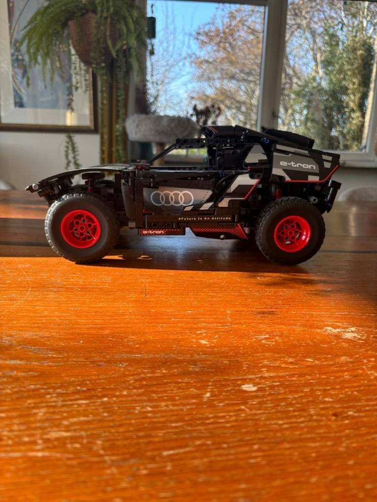 Lego Technic Audi RS Q e-tron (42160) - Zo goed als nieuw, Lego, Ophalen of Verzenden, Zo goed als nieuw, Complete set