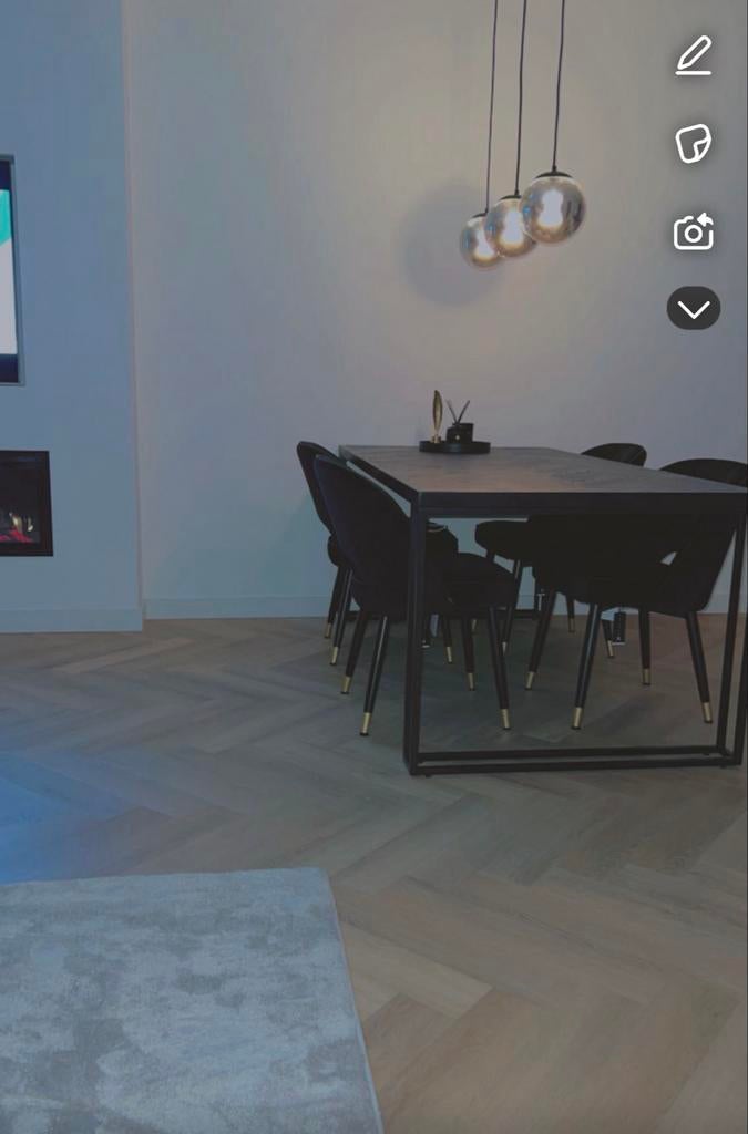 Eichholtz eetkamerstoelen Cliff zwart velvet 4 stuks!!, Huis en Inrichting, Stoelen, Twee, Zwart, Ophalen of Verzenden, Zo goed als nieuw